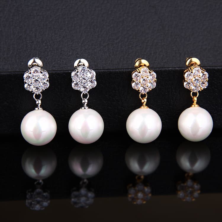 Round pearl long earrings - Image 1
