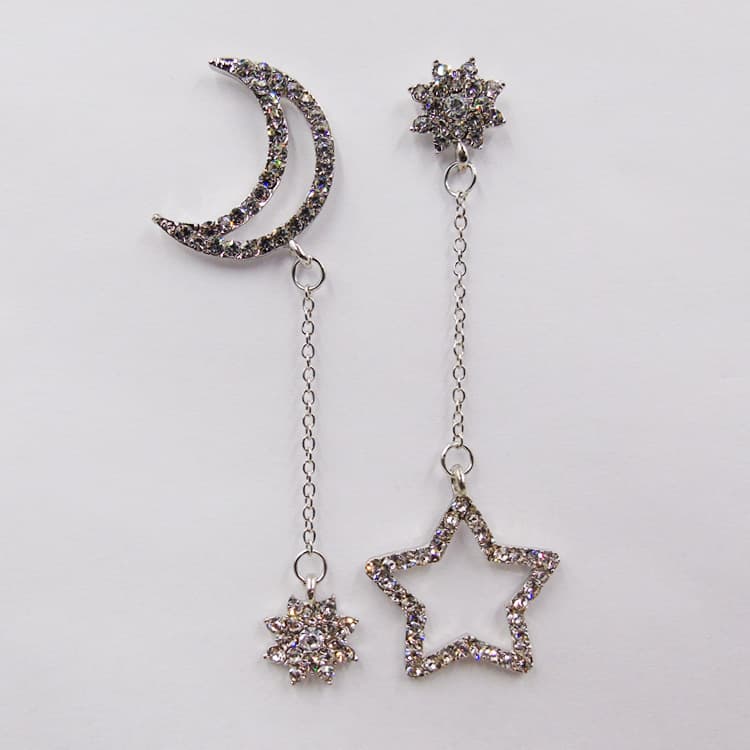 Long tassel star moon earrings - Image 1