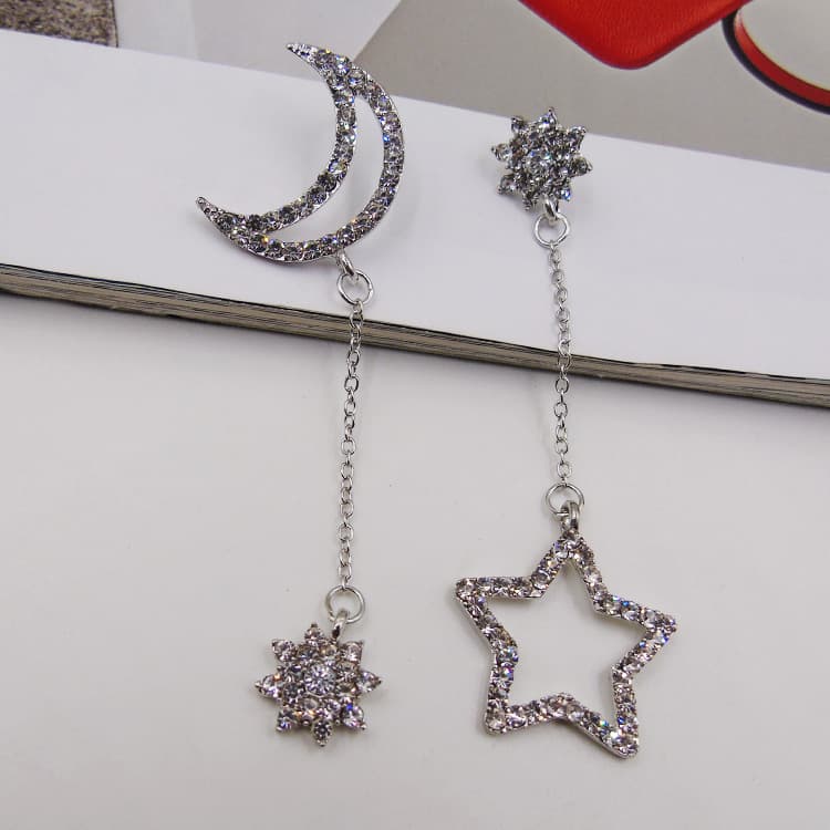 Long tassel star moon earrings - Image 2