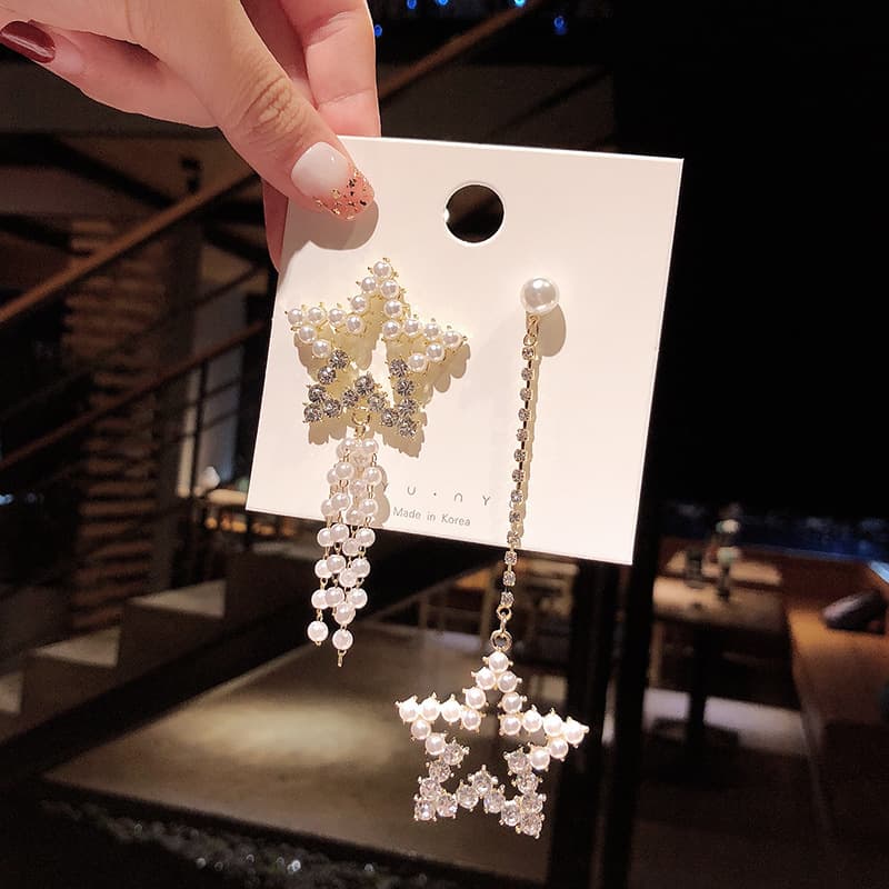 Five-pointed Star Pearl Earrings - Image 3