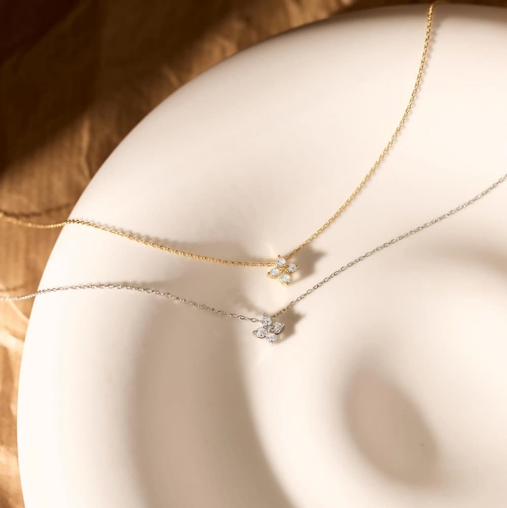 Crystal Flower Pendant Necklace  - Image 3